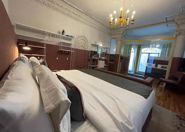Rioma Tennyson 86 Hotel 4*